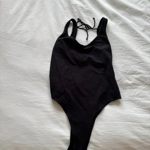Reformation - Black Open Back Bodysuit - S - Picture 2 of 2
